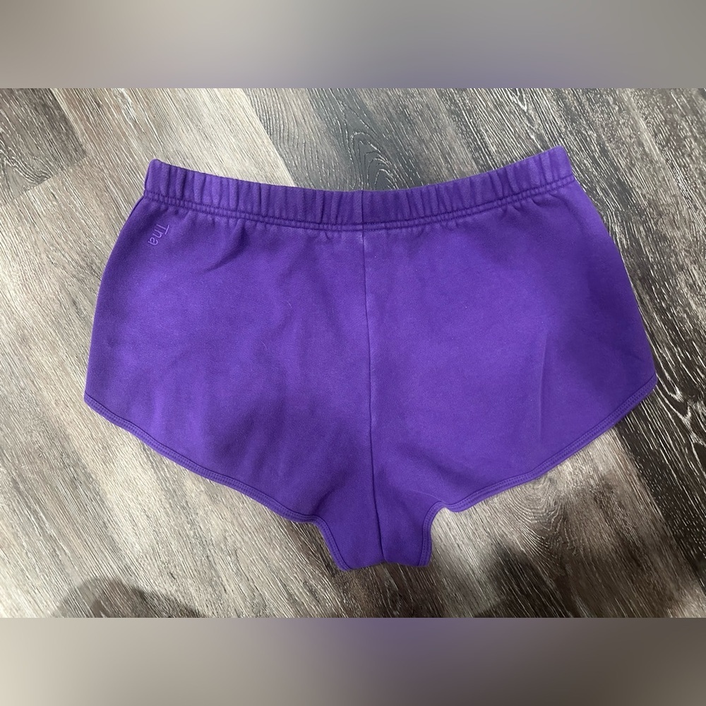 TNA Aritzia Cozy AF Short Shorts Fleece Cotton Deep Purple Lounge Comfy Medium - Picture 2 of 5